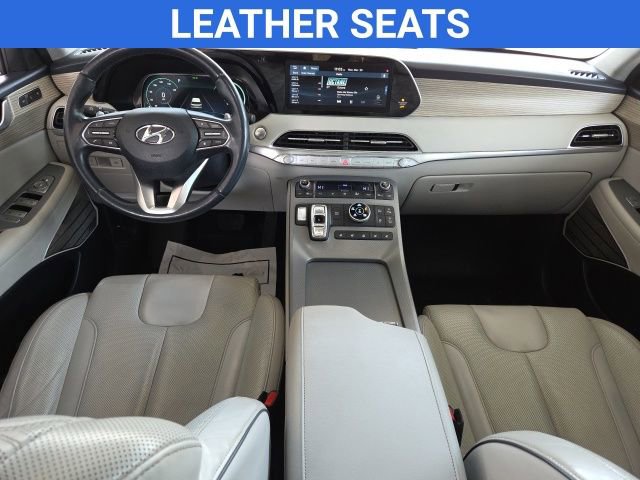 Used 2021 Hyundai Palisade Limited w/ Winter Package image 2