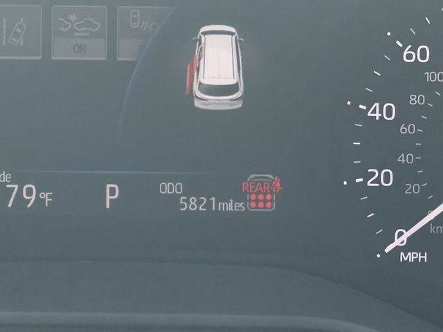 Used 2025 Toyota Sienna XLE w/ XLE Plus Package image 14