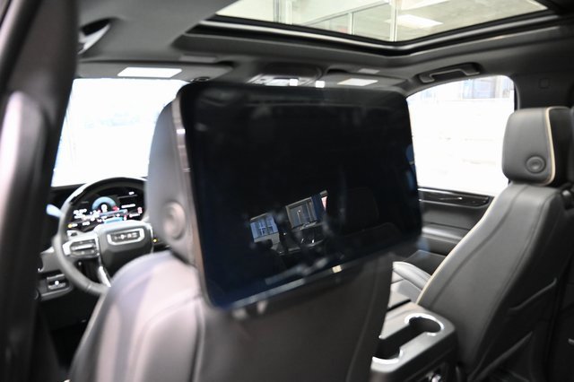 New 2026 GMC Yukon XL Elevation w/ Elevation Premium Package image 19