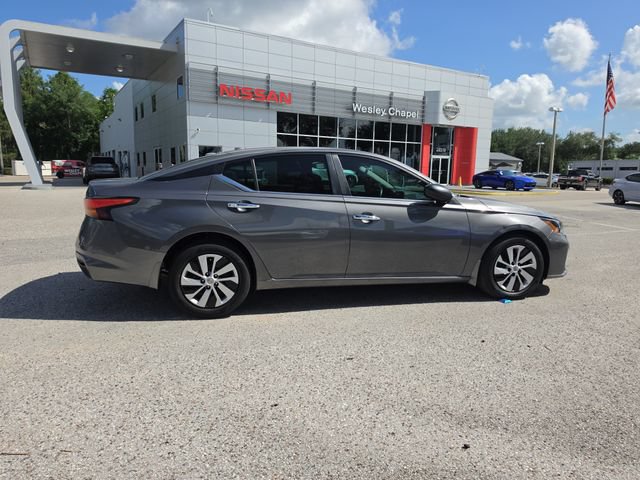 Certified 2025 Nissan Altima 2.5 S FWD image 9