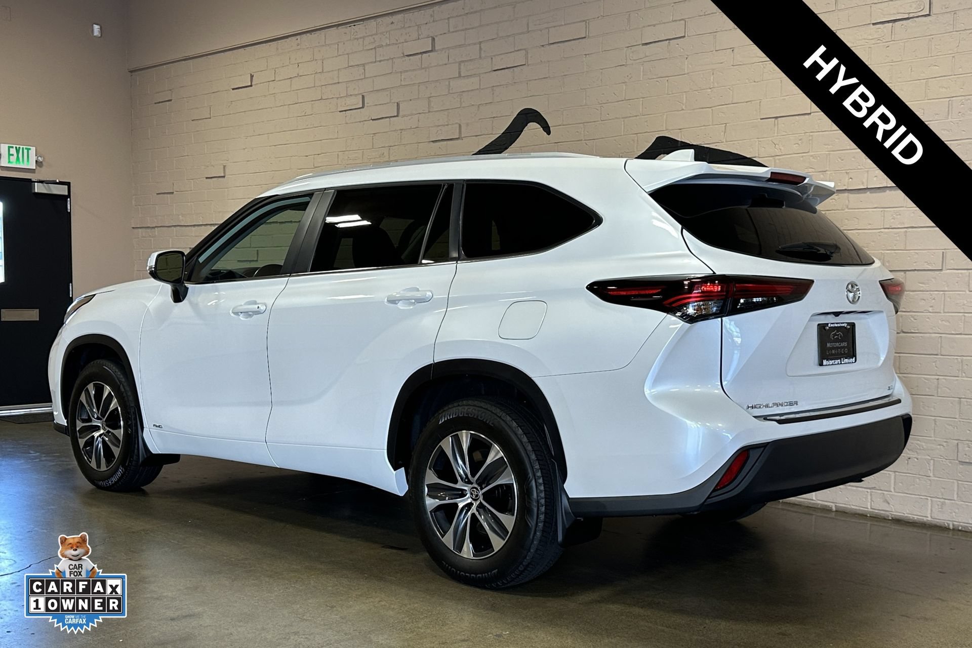 Used 2025 Toyota Highlander XLE AWD/4WD image 7