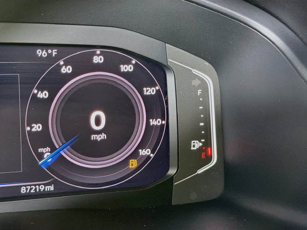 Used 2019 Volkswagen Atlas SEL R-Line FWD image 16