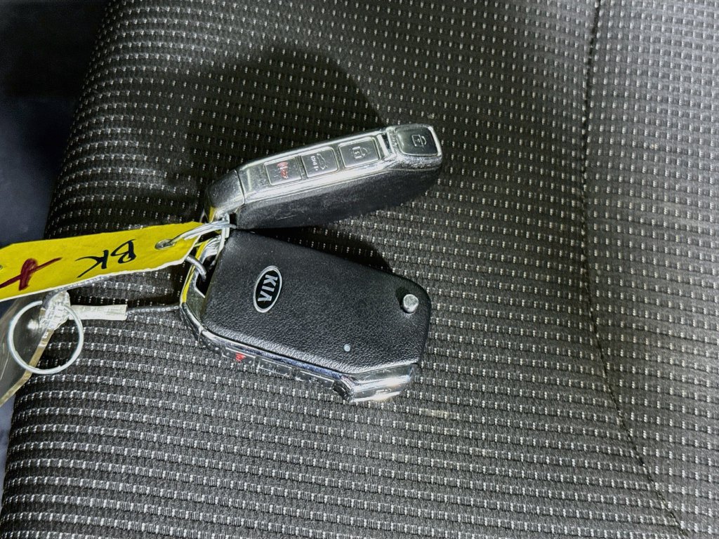 Used 2021 Kia Forte LXS FWD image 29