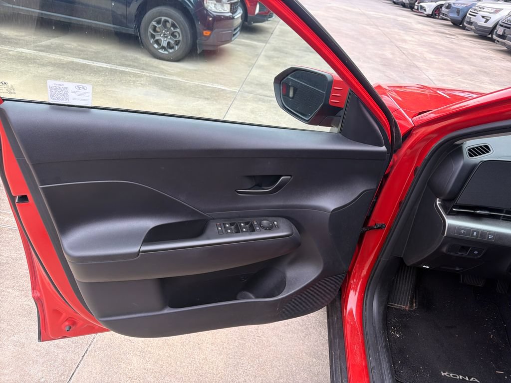 Used 2024 Hyundai Kona SEL FWD image 15