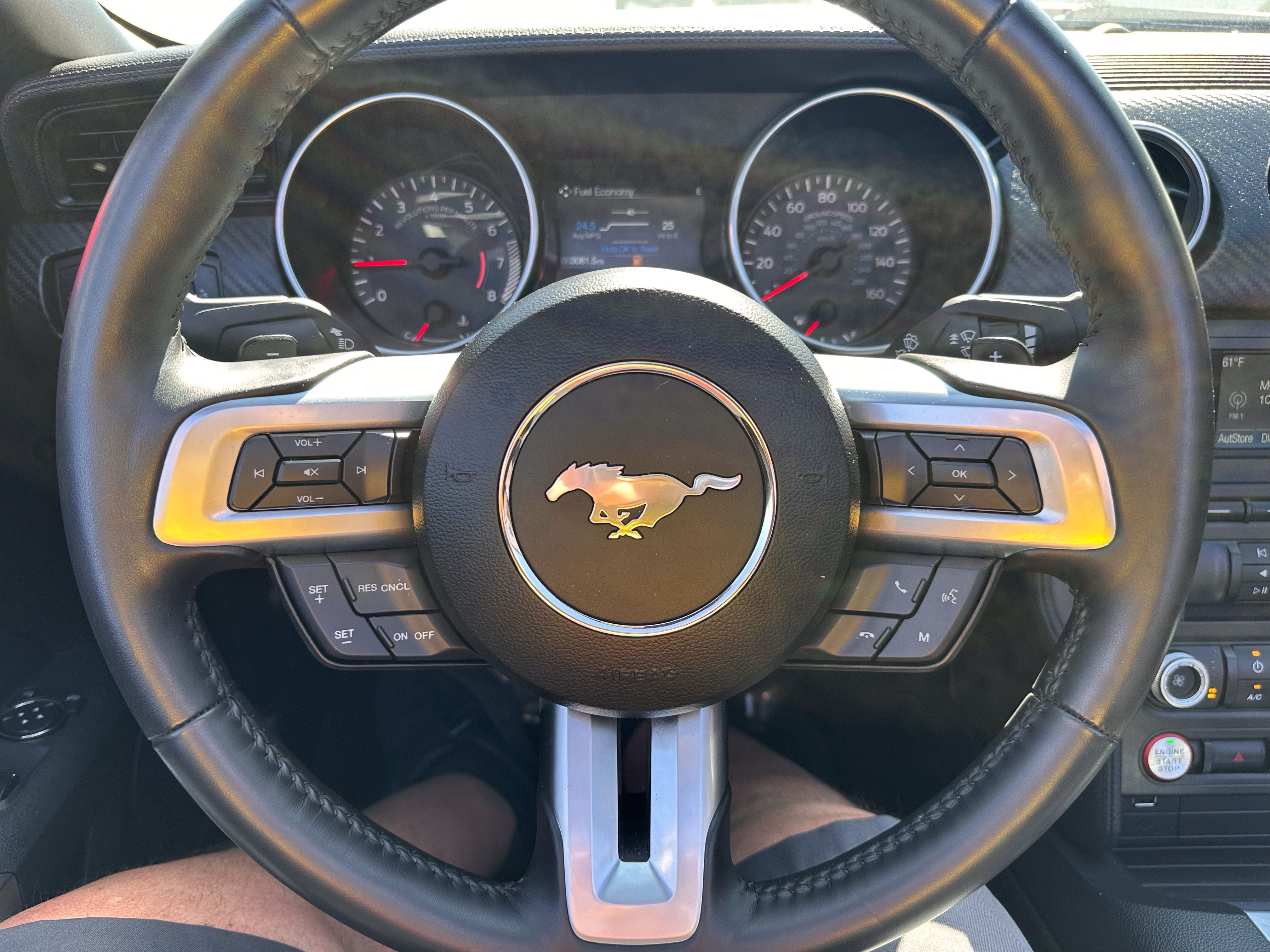 Used 2018 Ford Mustang Convertible RWD image 27