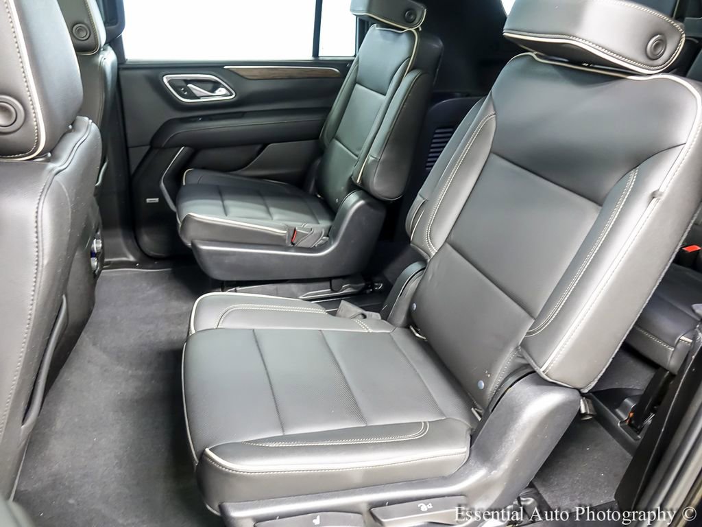 Used 2021 Chevrolet Suburban Premier AWD/4WD image 11