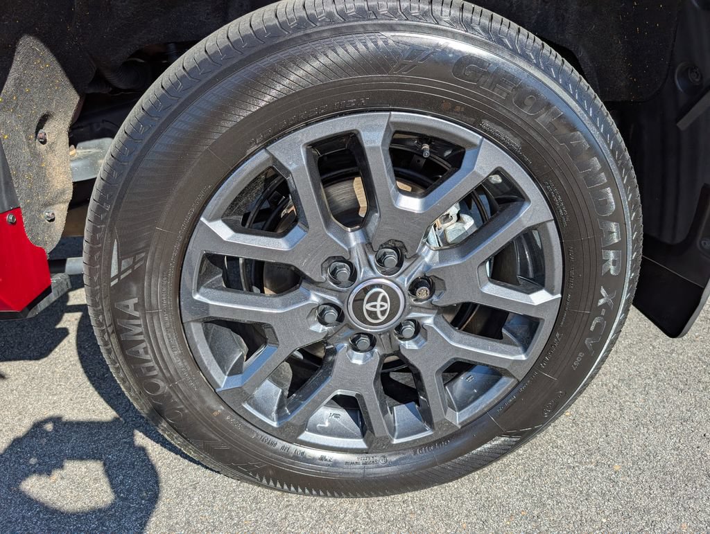Used 2025 Toyota Sequoia Platinum AWD/4WD image 12