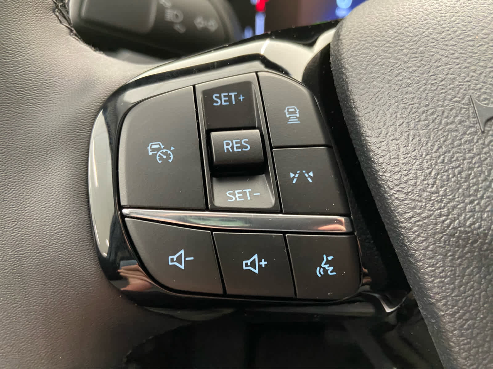 New 2026 Ford Escape SE image 21