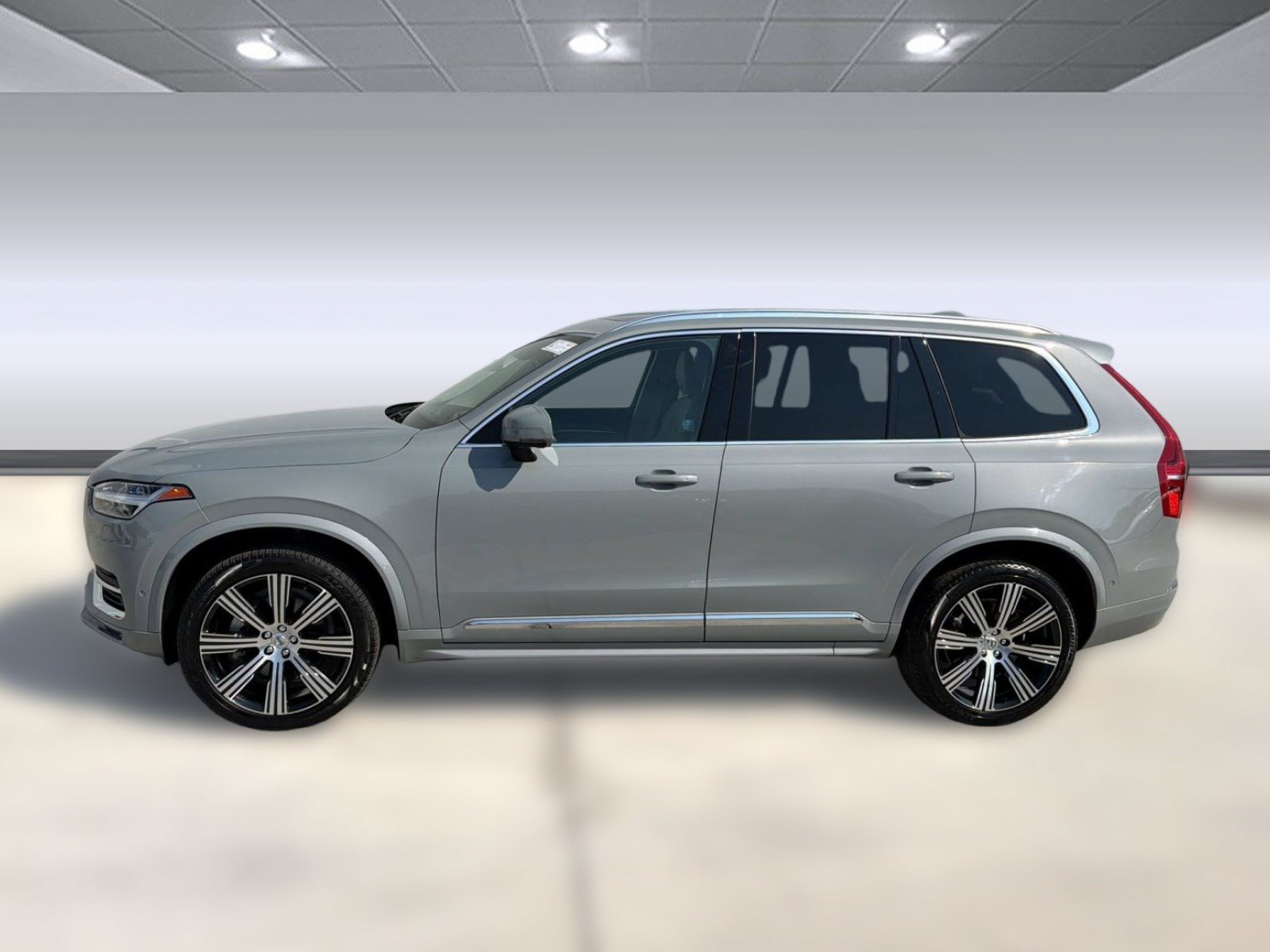 Certified 2024 Volvo XC90 B6 Ultimate AWD/4WD image 2