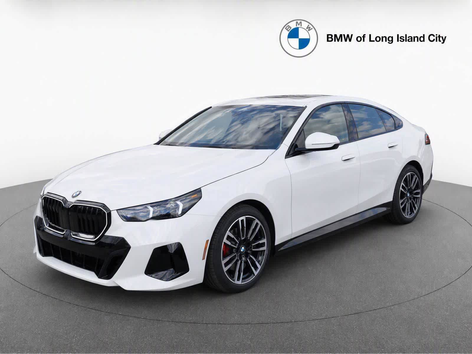 New 2027 BMW 530i xDrive w/ M Sport Package AWD/4WD image 3
