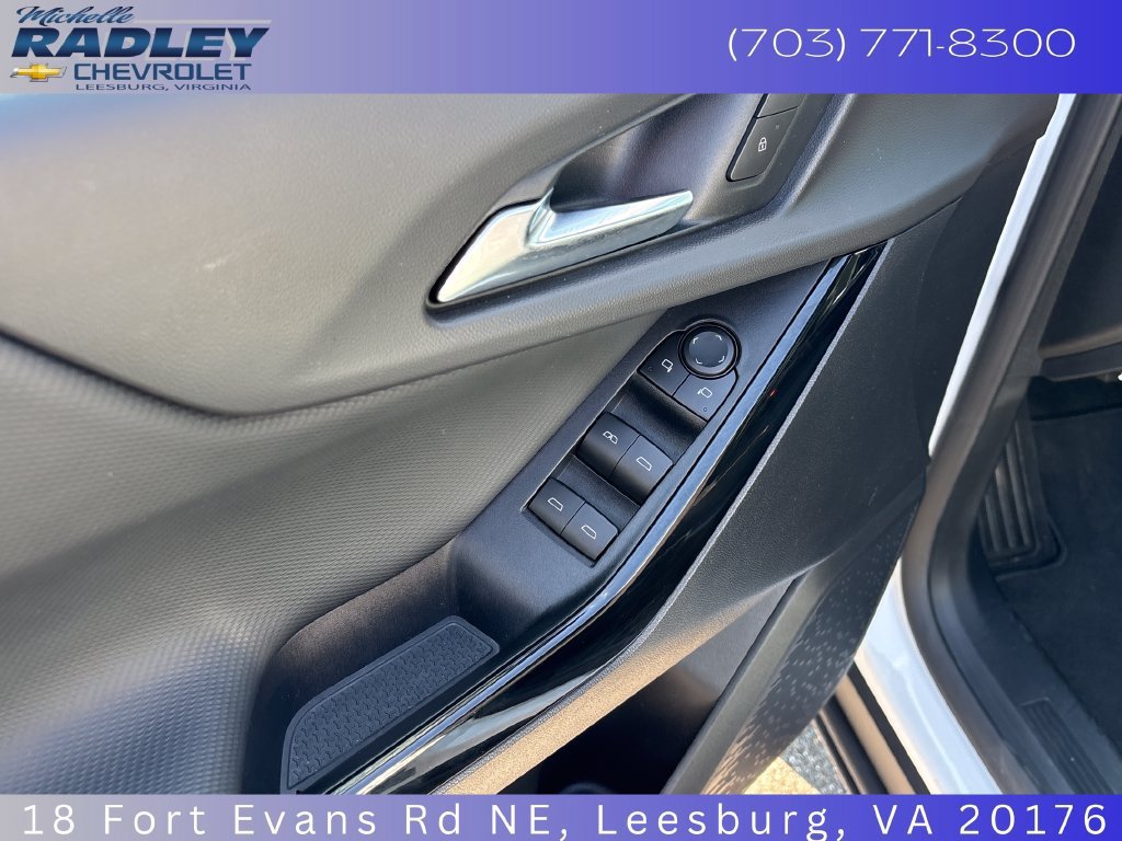 Used 2026 Chevrolet Equinox LT FWD image 6