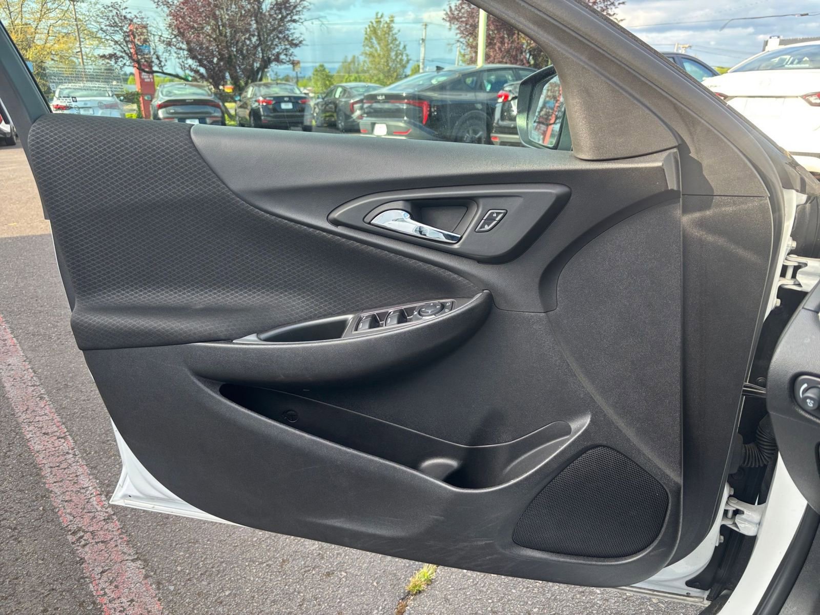 Used 2024 Chevrolet Malibu LT FWD image 18