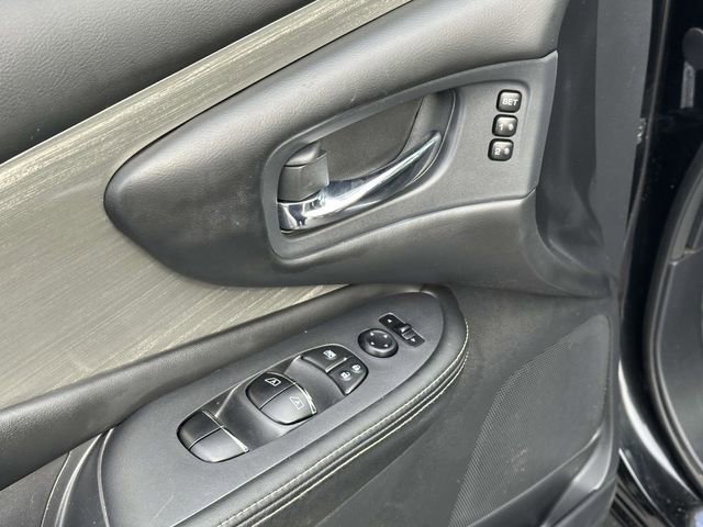 Used 2018 Nissan Murano Platinum w/ Cargo Package image 14