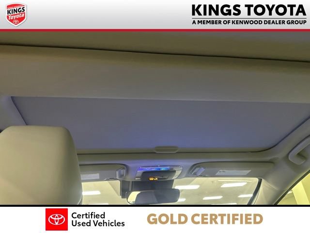 Certified 2023 Toyota Prius XLE AWD/4WD image 21