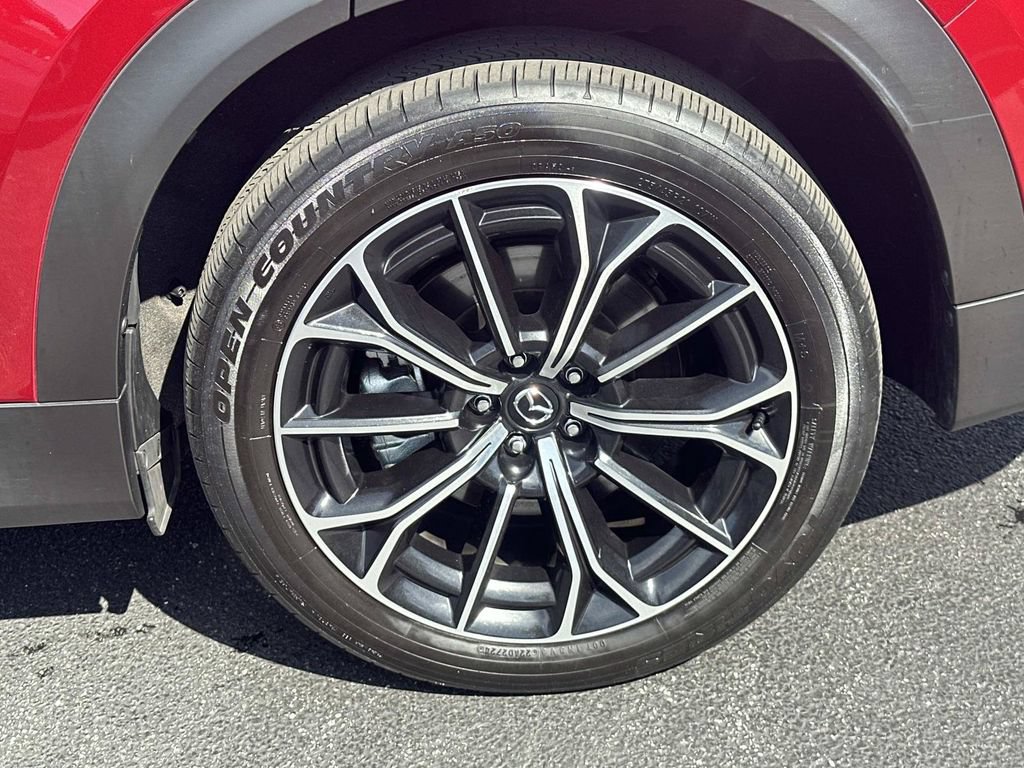 Certified 2025 MAZDA CX-70 Plug-In Hybrid w/ Premium Plus AWD/4WD image 35