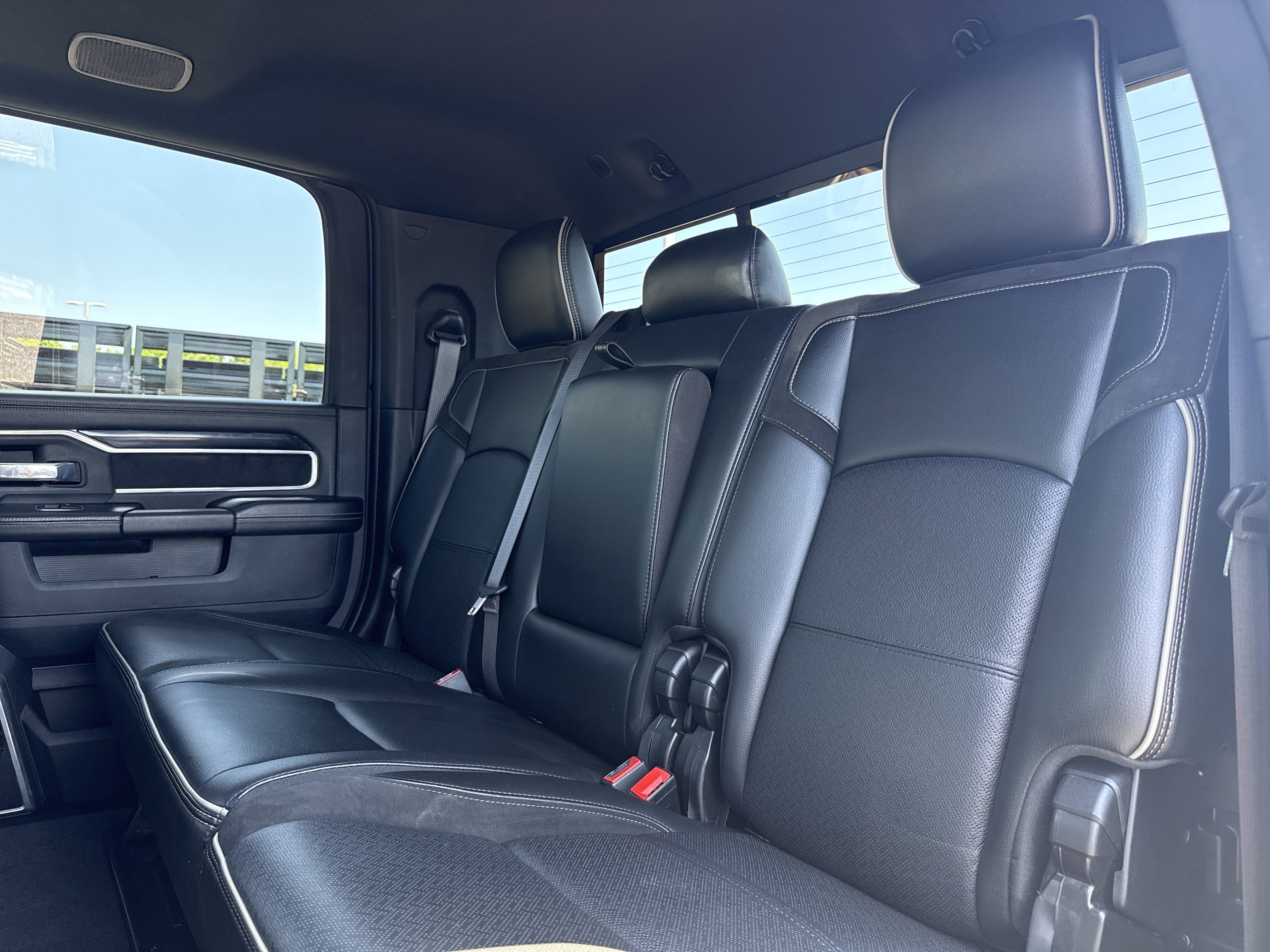 Used 2022 RAM 2500 Laramie w/ Night Edition AWD/4WD image 40