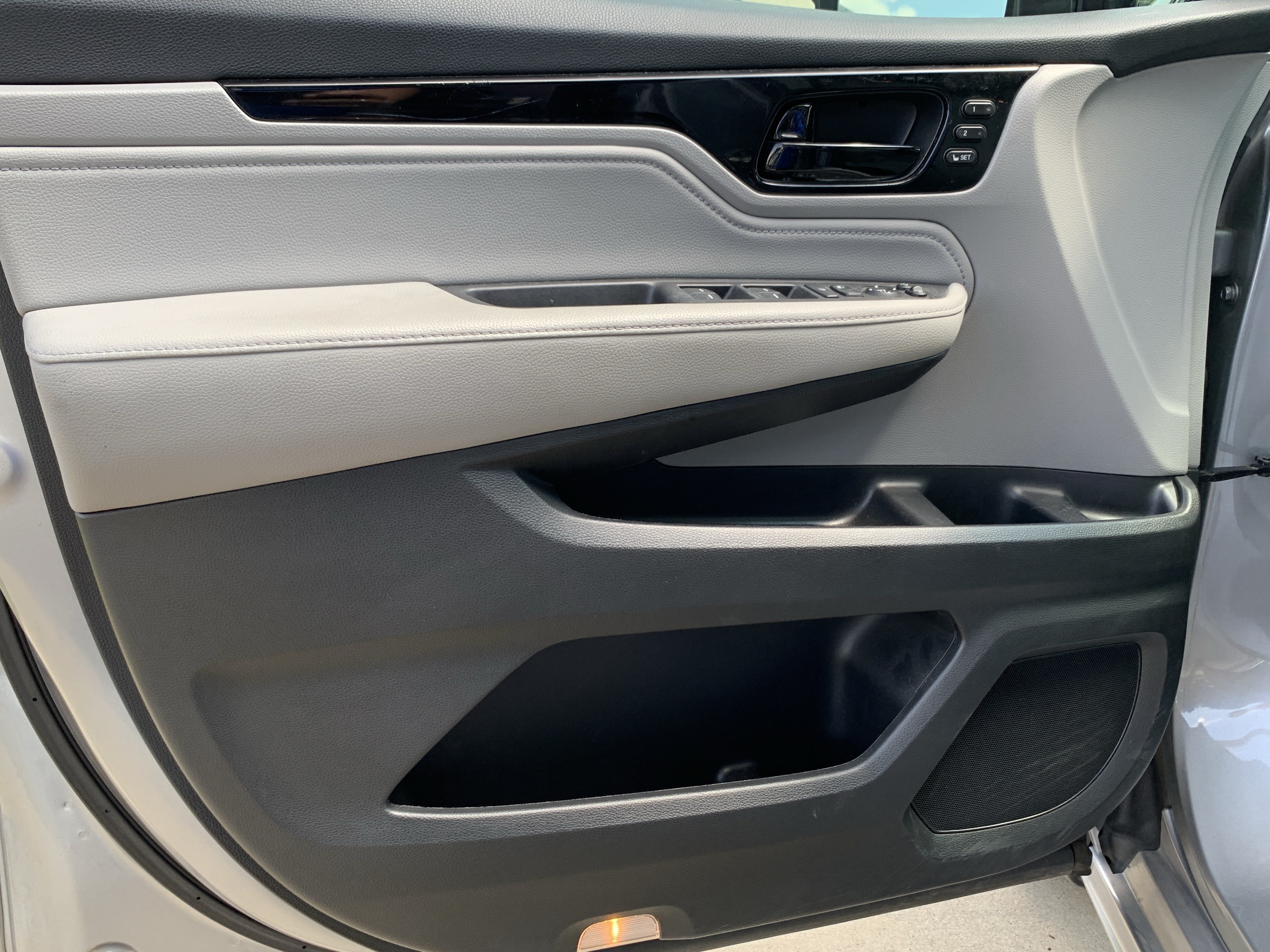 Used 2020 Honda Odyssey Elite image 14