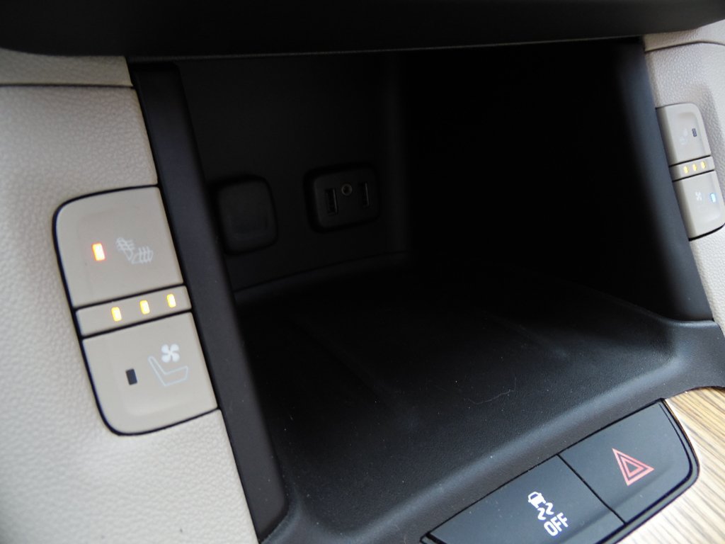 Used 2017 GMC Acadia Denali w/ Technology Package image 17
