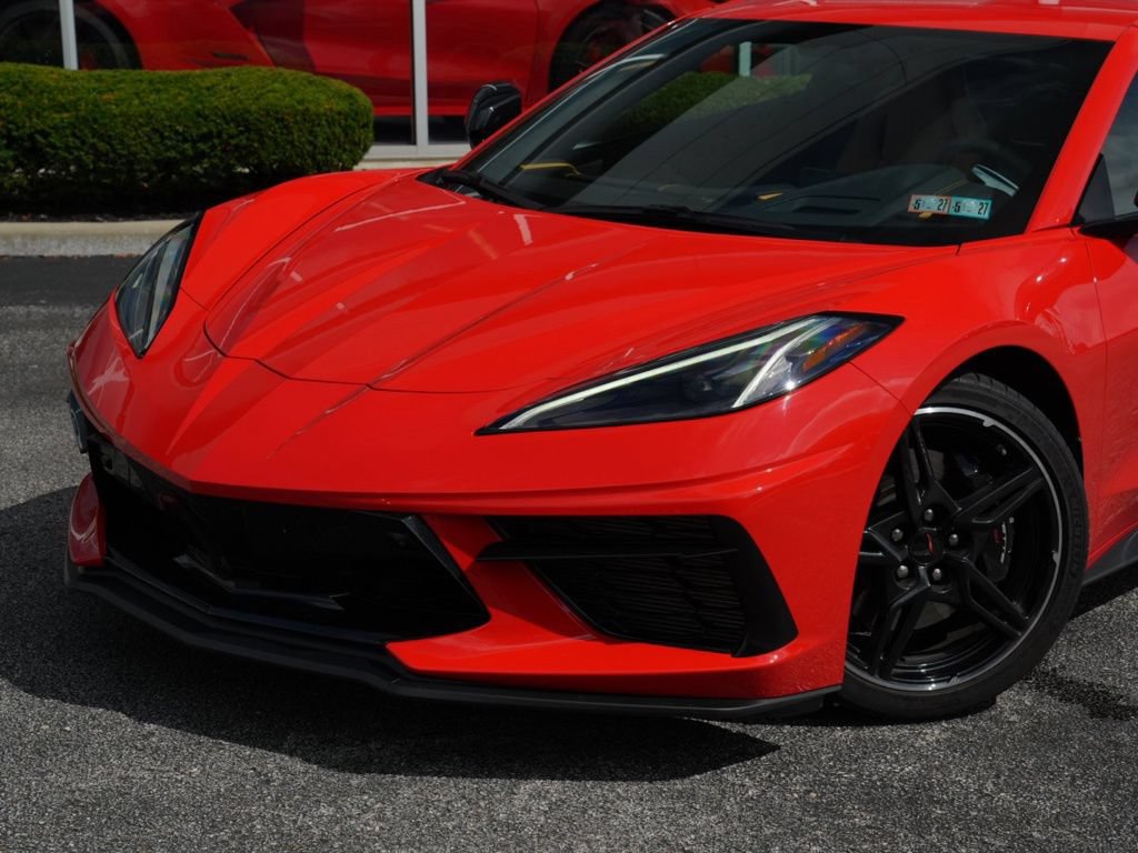 Used 2023 Chevrolet Corvette Stingray Preferred Cpe w/ Z51 Performance Package RWD image 2