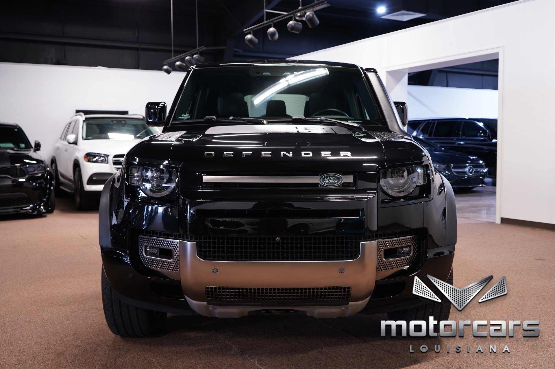 Used 2021 Land Rover Defender 110 X AWD/4WD image 2