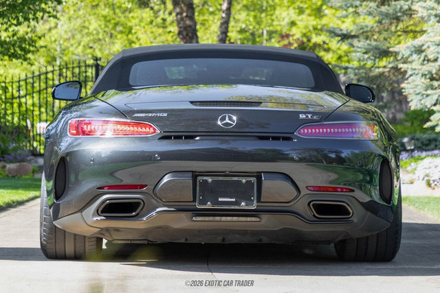 Used 2018 Mercedes-Benz AMG GT C image 18