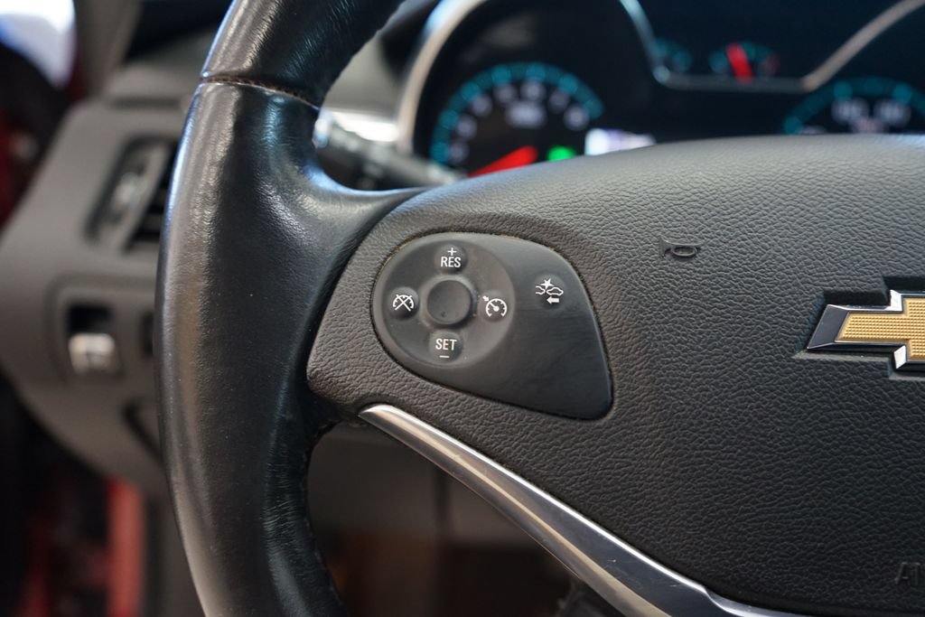 Used 2015 Chevrolet Impala LT FWD image 29