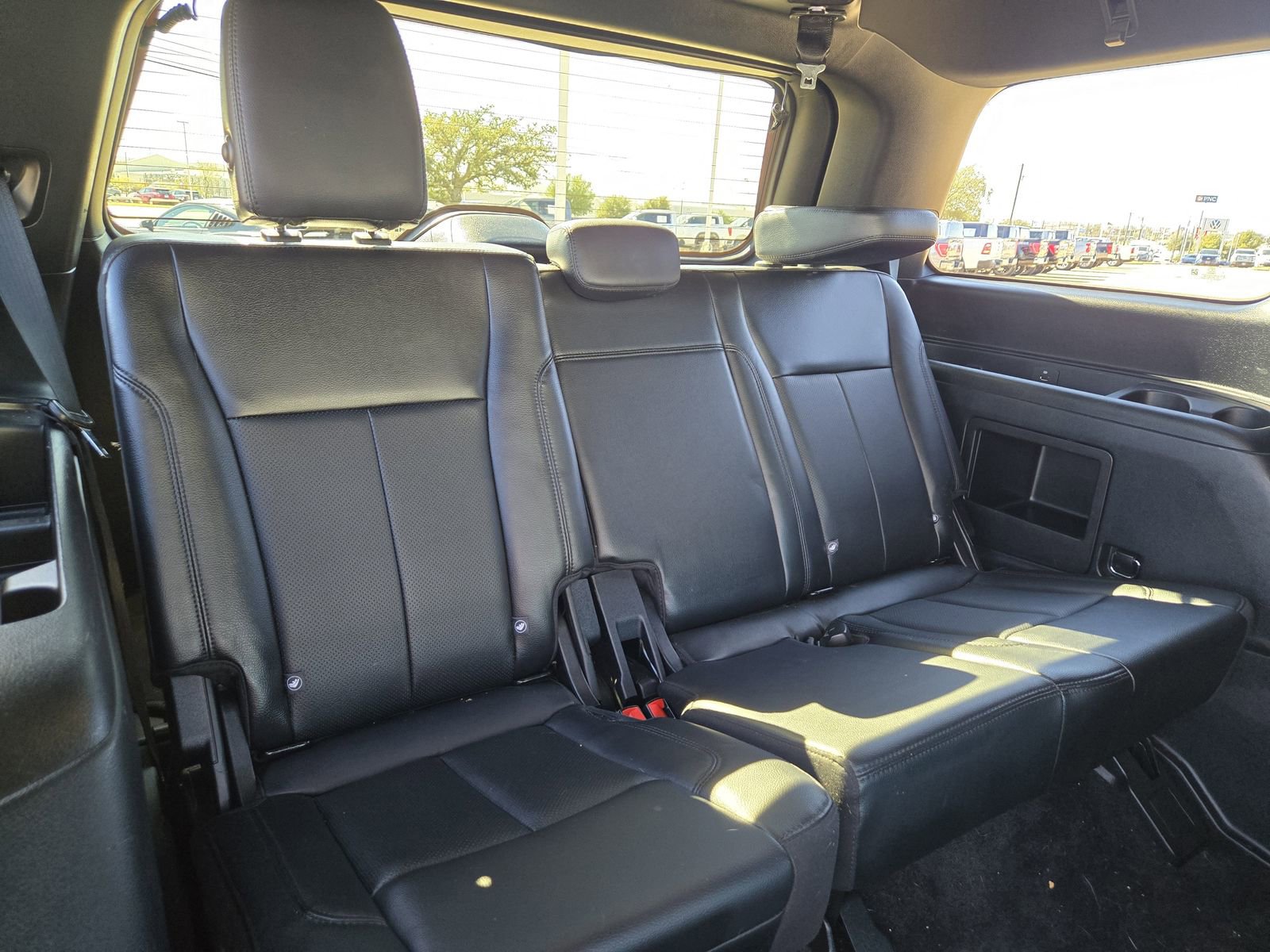 Used 2021 Ford Expedition XLT image 28