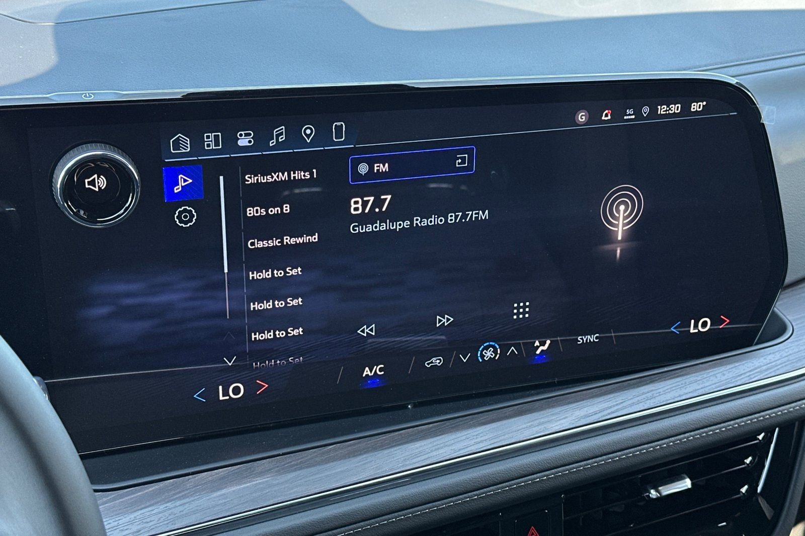 New 2026 Chevrolet Suburban LS w/ LPO, Dark Essentials Package image 19