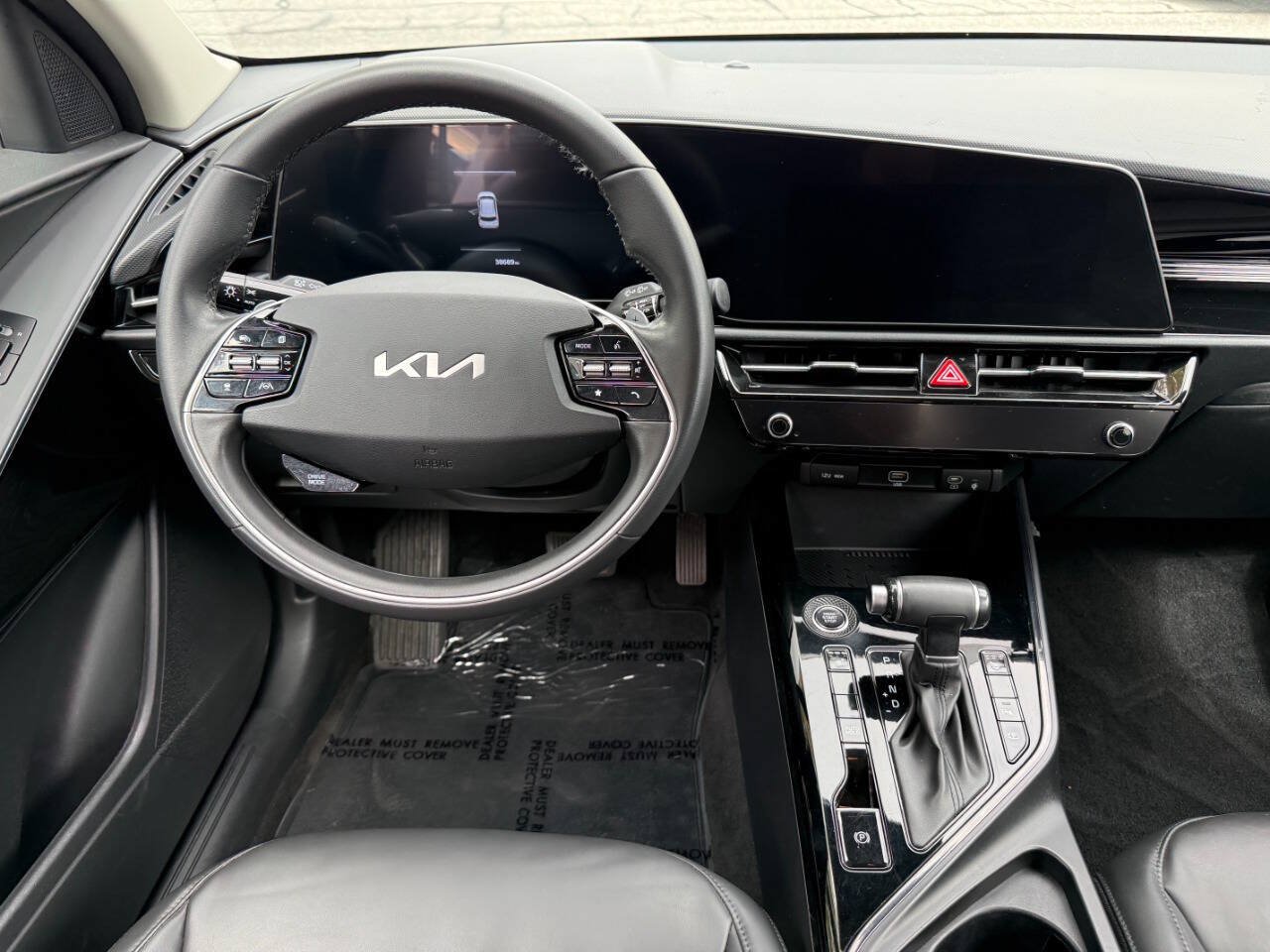 Used 2024 Kia Niro EX FWD image 24