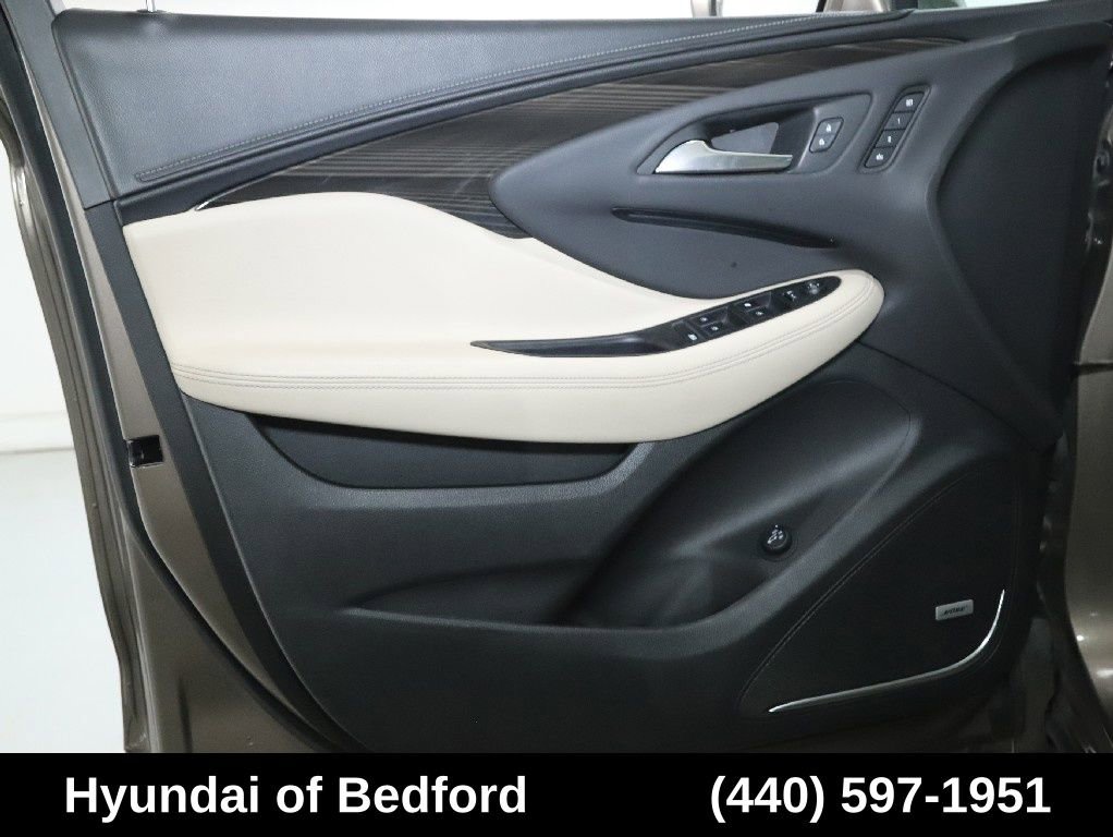 Used 2019 Buick Envision Premium w/ Driver Confidence Package AWD/4WD image 20