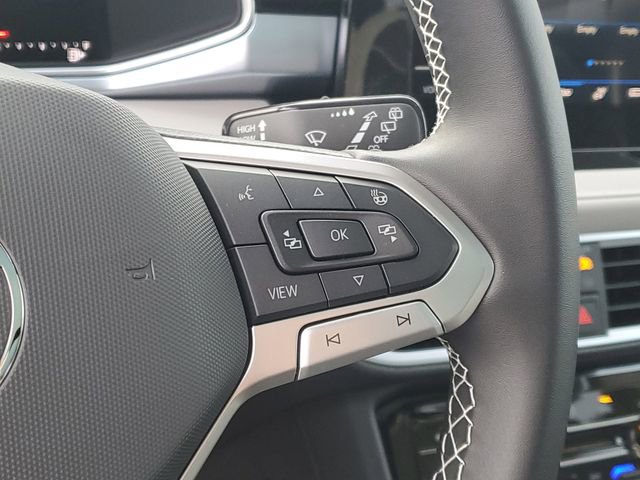 New 2026 Volkswagen Taos SE image 17