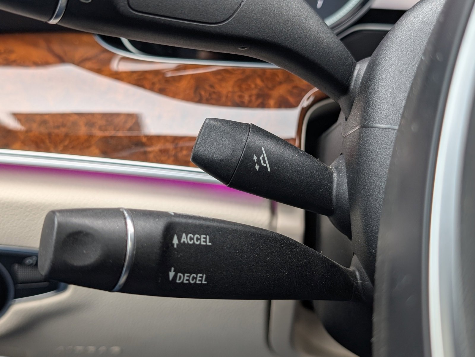 Used 2017 Mercedes-Benz E 300 image 19