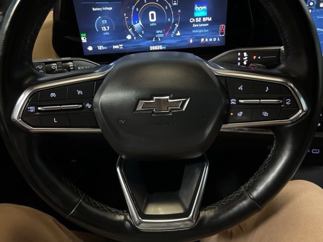 Used 2025 Chevrolet Equinox ACTIV w/ Safety and Technology Package image 38