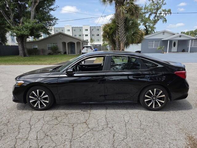 Used 2024 Honda Civic EX image 5