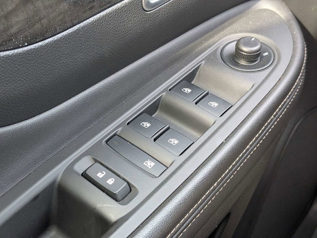 Used 2014 Buick Encore Leather FWD image 28