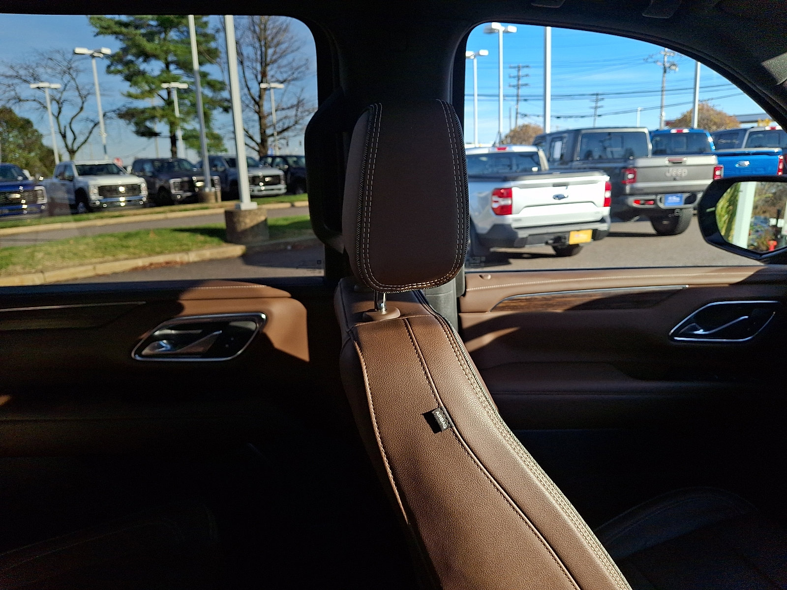 Used 2021 Chevrolet Suburban High Country image 13