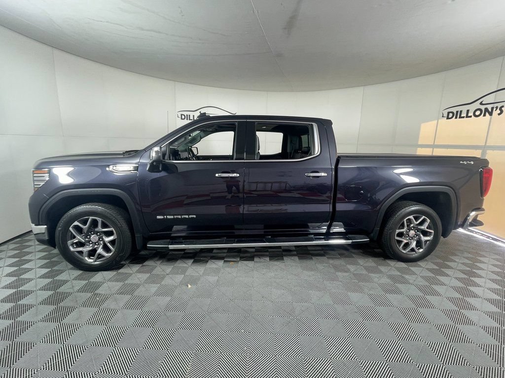 Used 2022 GMC Sierra 1500 SLT w/ SLT Premium Plus Package AWD/4WD image 3
