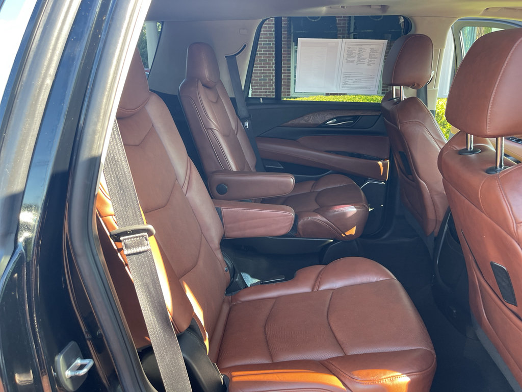 Used 2019 Cadillac Escalade Premium Luxury AWD/4WD image 34
