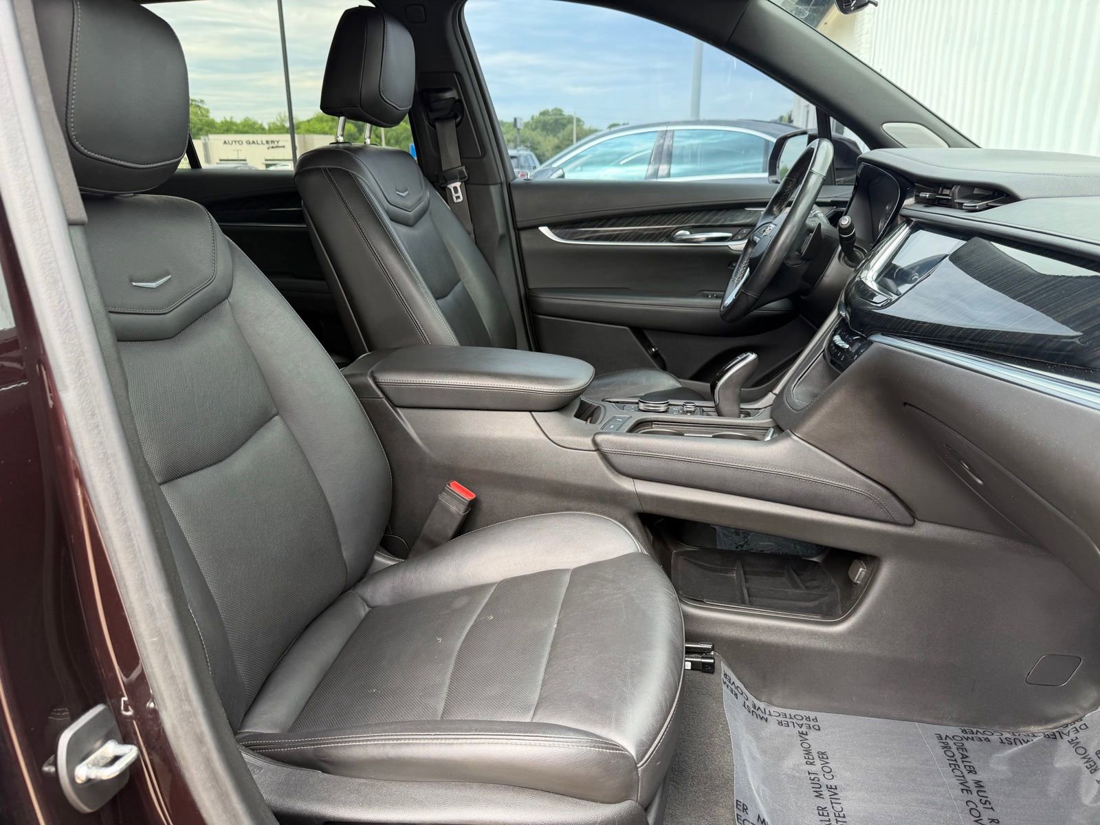 Used 2020 Cadillac XT6 Premium Luxury AWD/4WD image 24