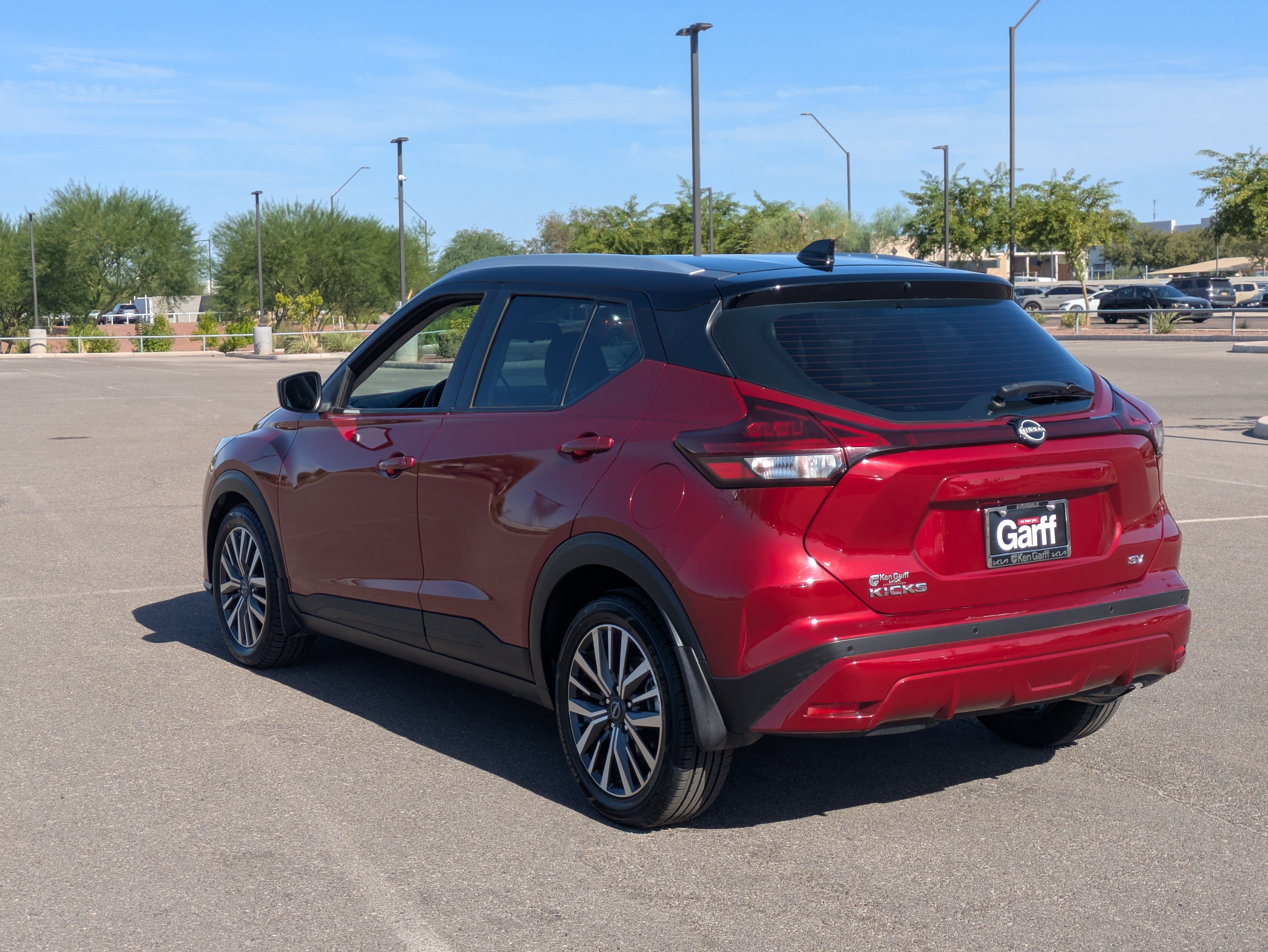 Used 2023 Nissan Kicks SV FWD image 3