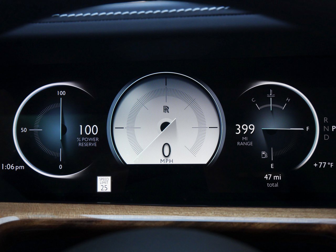 New 2025 Rolls-Royce Phantom Sedan w/ Leather Finishing Pack image 16