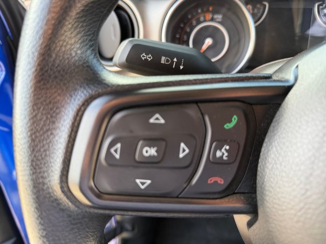 Used 2018 Jeep Wrangler Sport AWD/4WD image 17