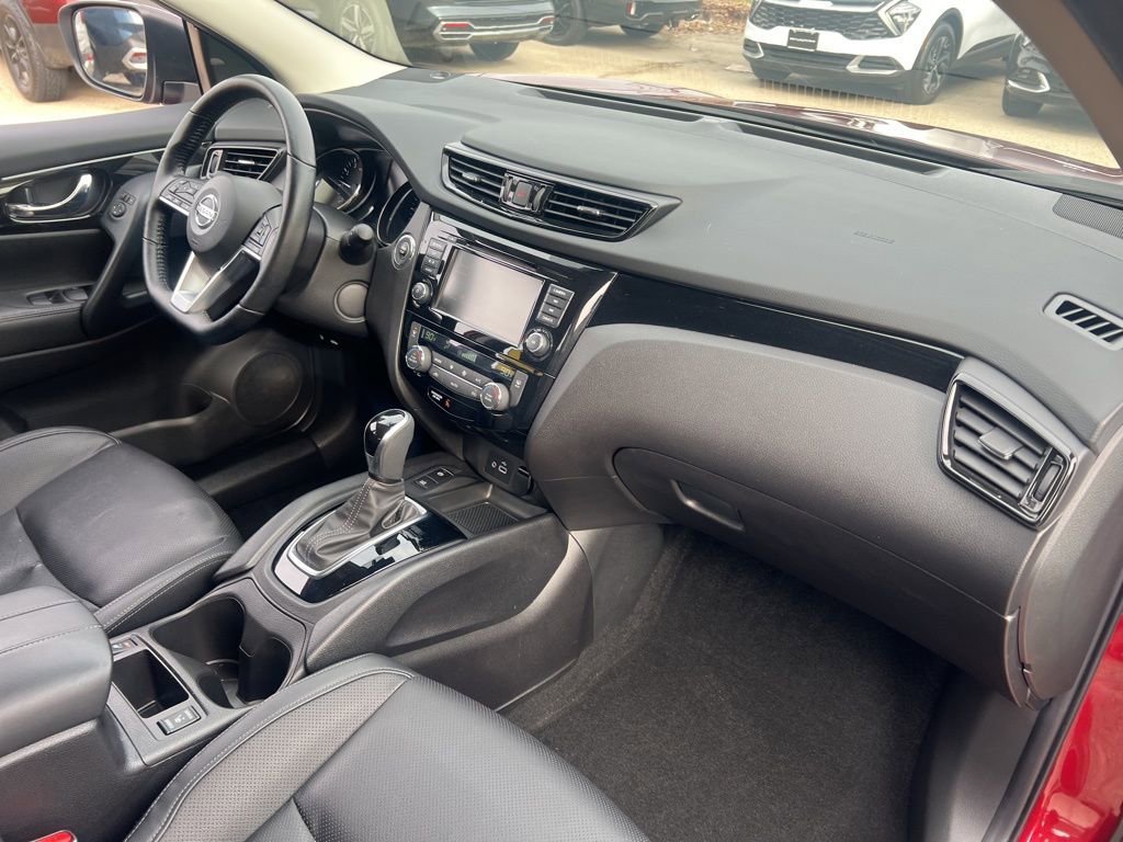 Certified 2022 Nissan Rogue Sport SL image 21