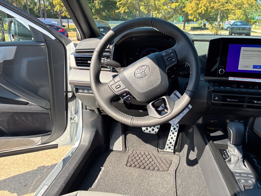 New 2026 Toyota Camry SE FWD image 18