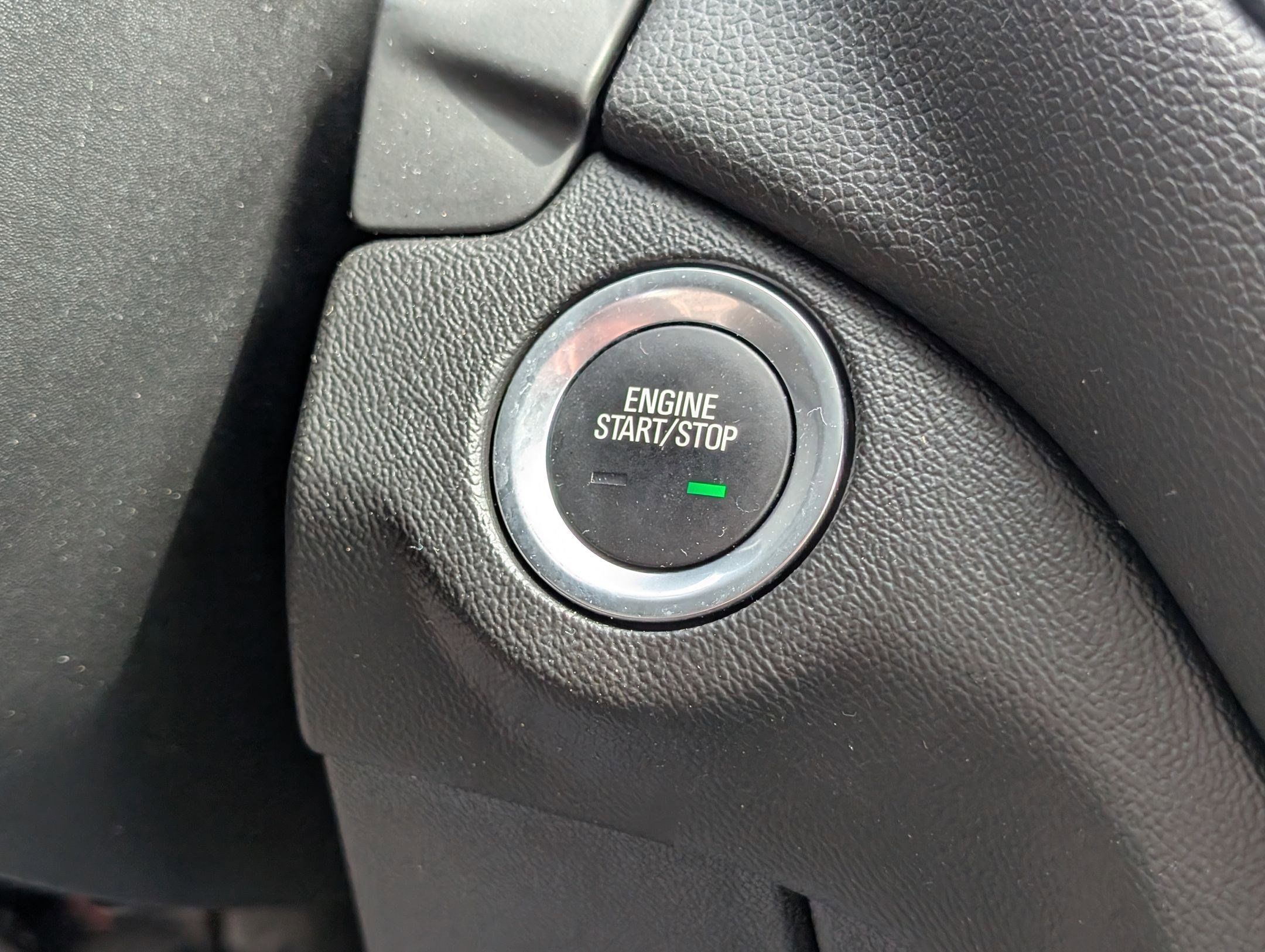 Used 2018 Chevrolet Equinox LT w/ Sun & Infotainment Package AWD/4WD image 17