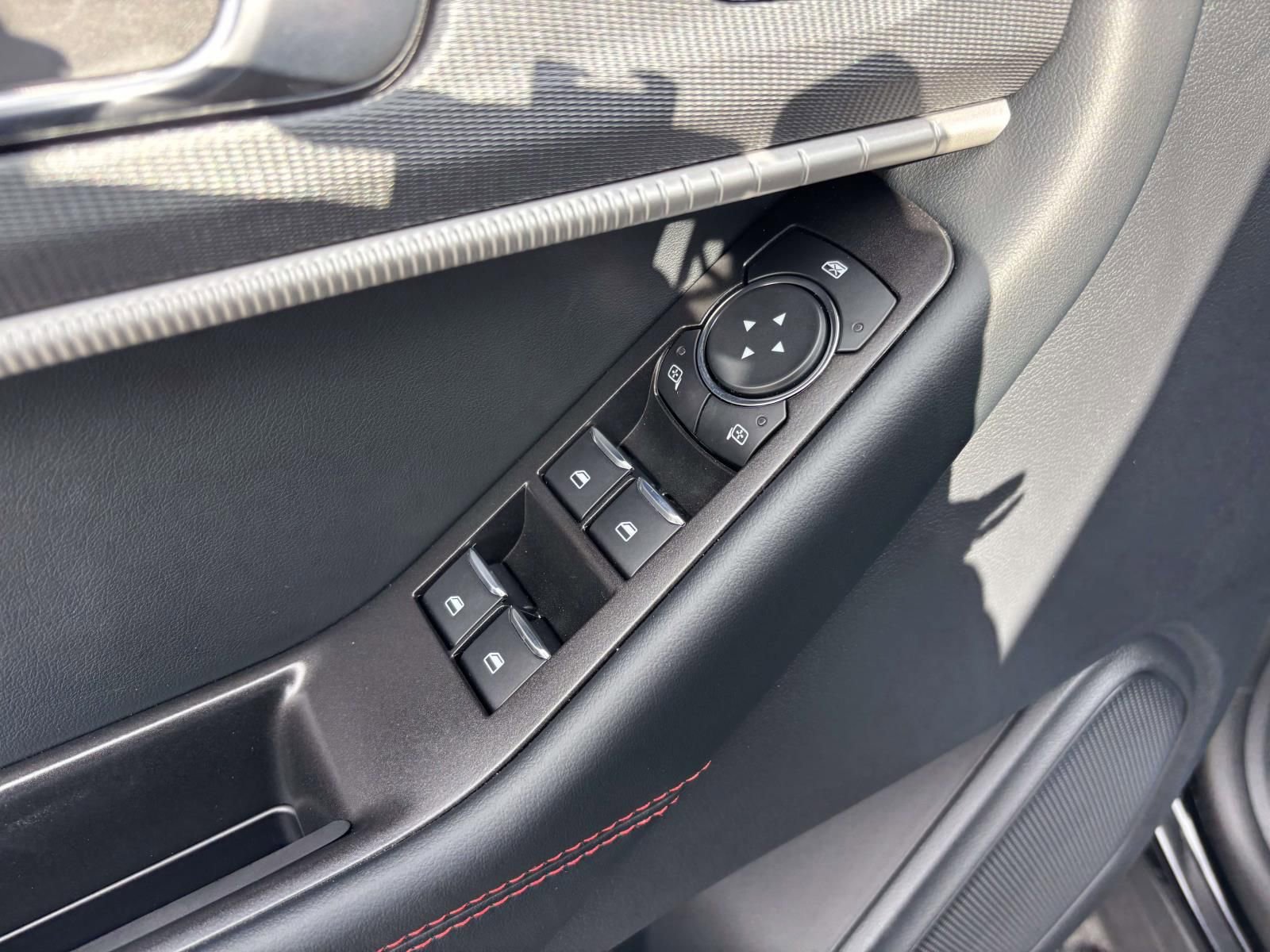 New 2026 Ford Explorer ST-Line w/ ST-Line Street Pack image 13