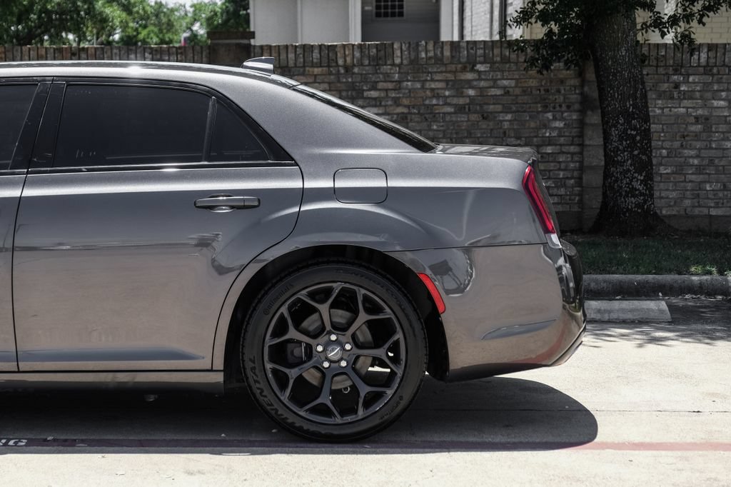 Used 2019 Chrysler 300 S RWD image 22