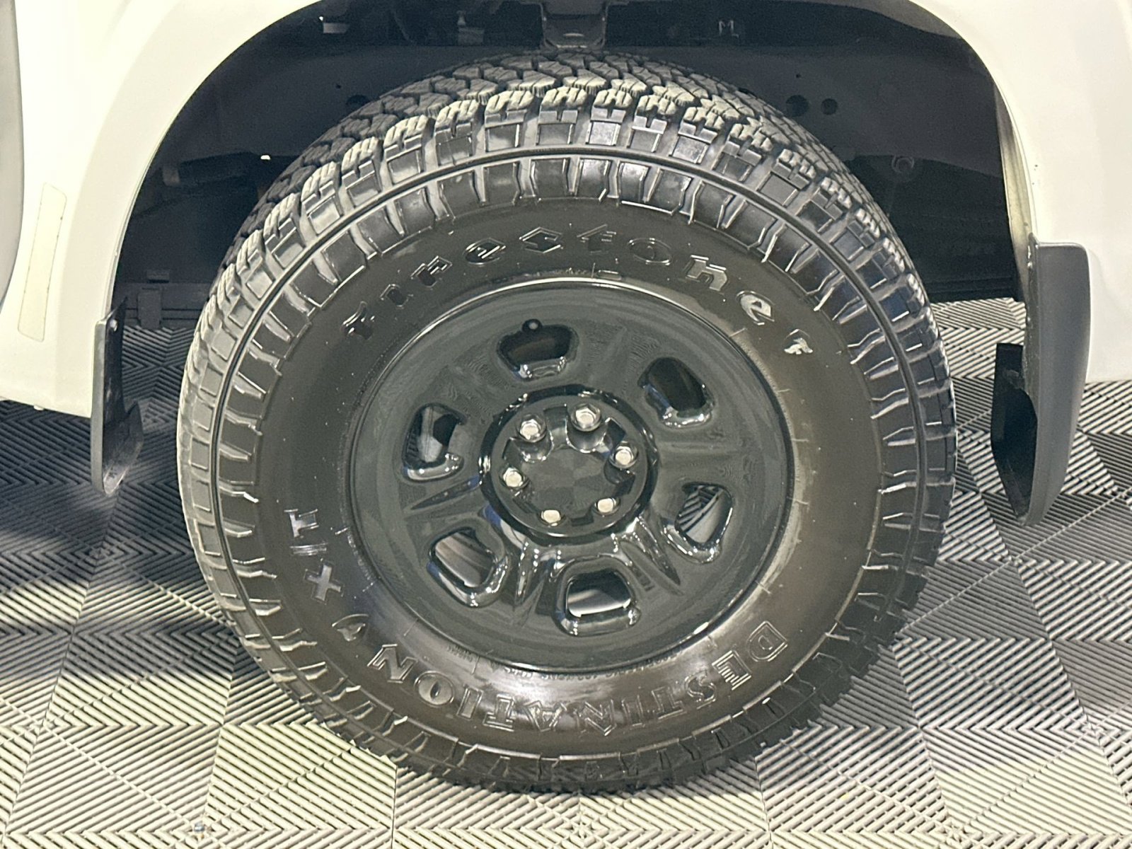 Used 2023 Nissan Frontier S w/ Technology Package image 12