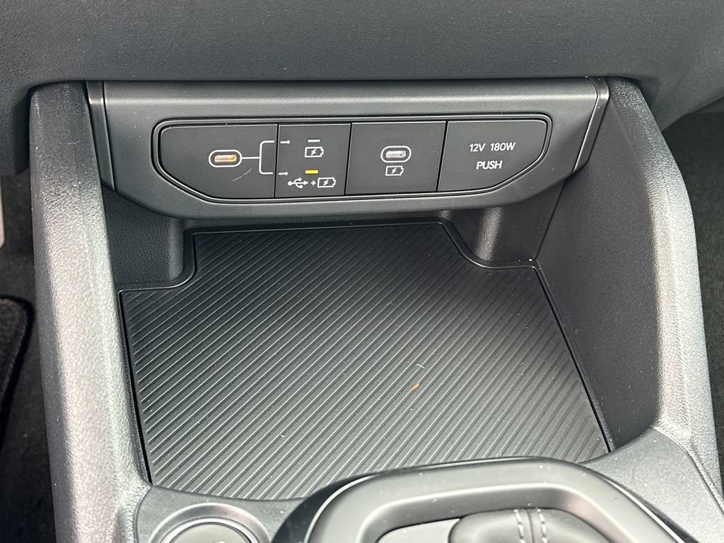 New 2026 Kia K4 FWD image 22