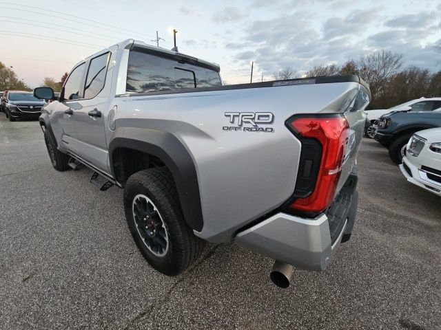 Used 2025 Toyota Tacoma TRD Off-Road image 35